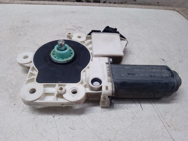 bontott OPEL VECTRA C Jobb hátsó Ablakemelő Motor