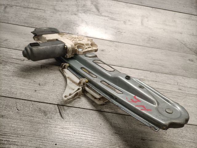 bontott OPEL VECTRA C Jobb hátsó Ablakemelő Szerkezet (Elektromos)