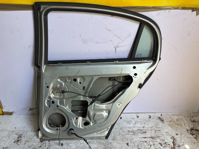 bontott OPEL VECTRA C Jobb hátsó Ajtó (Üres lemez)