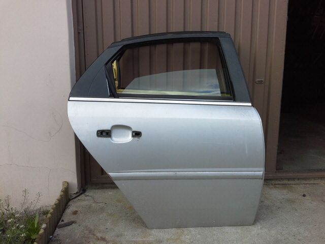 bontott OPEL VECTRA C Jobb hátsó Ajtó (Üres lemez)