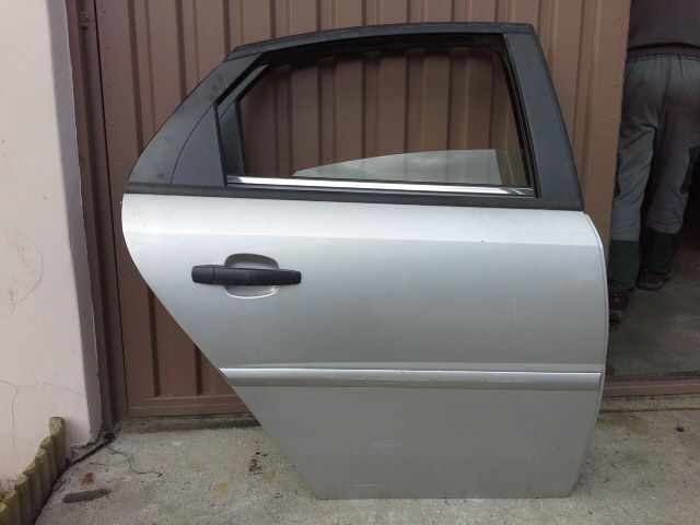 bontott OPEL VECTRA C Jobb hátsó Ajtó (Üres lemez)