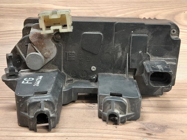 bontott OPEL VECTRA C Jobb hátsó Ajtózár