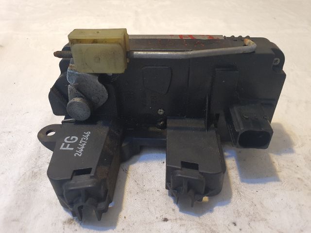 bontott OPEL VECTRA C Jobb hátsó Ajtózár