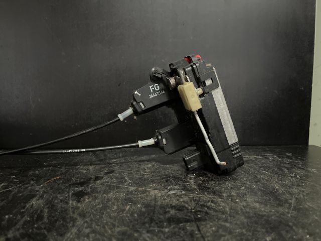 bontott OPEL VECTRA C Jobb hátsó Ajtózár