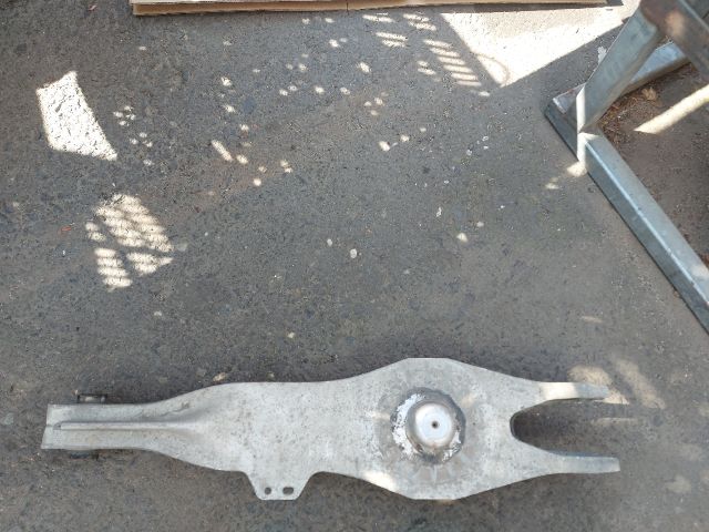 bontott OPEL VECTRA C Jobb hátsó Alsó Hátsó Lengőkar