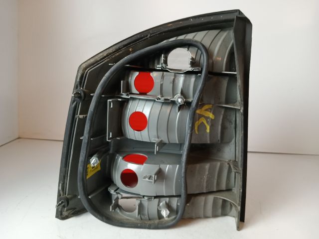 bontott OPEL VECTRA C Jobb Hátsó Lámpa