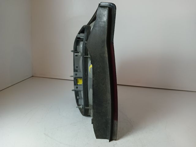 bontott OPEL VECTRA C Jobb Hátsó Lámpa