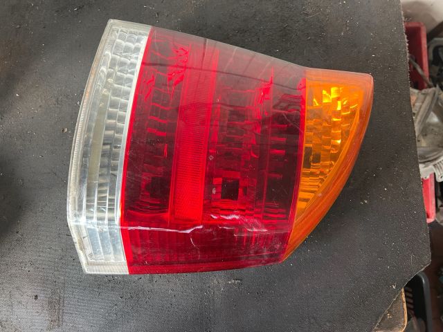 bontott OPEL VECTRA C Jobb Hátsó Lámpa