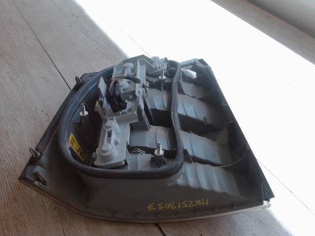 bontott OPEL VECTRA C Jobb Hátsó Lámpa