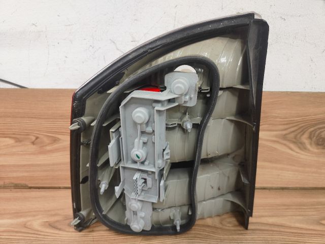 bontott OPEL VECTRA C Jobb Hátsó Lámpa