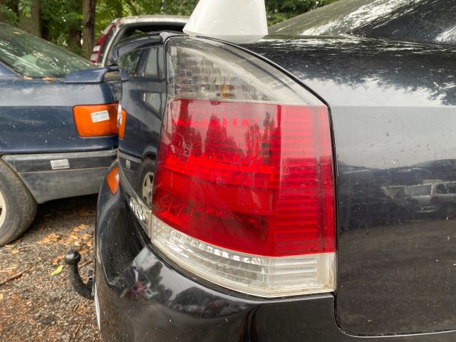 bontott OPEL VECTRA C Jobb Hátsó Lámpa