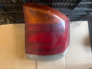 bontott OPEL VECTRA C Jobb Hátsó Lámpa