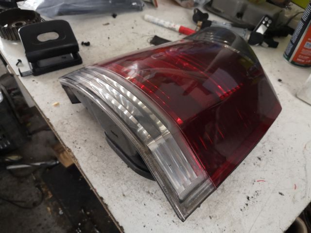 bontott OPEL VECTRA C Jobb Hátsó Lámpa