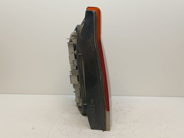 bontott OPEL VECTRA C Jobb Hátsó Lámpa