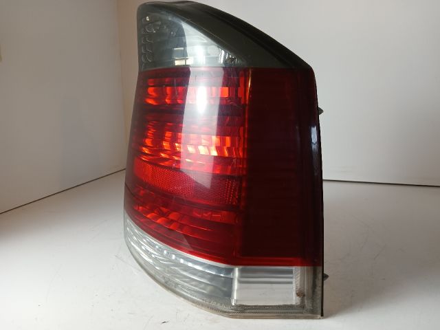 bontott OPEL VECTRA C Jobb Hátsó Lámpa