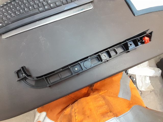 bontott OPEL VECTRA C Jobb hátsó Lökhárító Tartó (Műanyag)