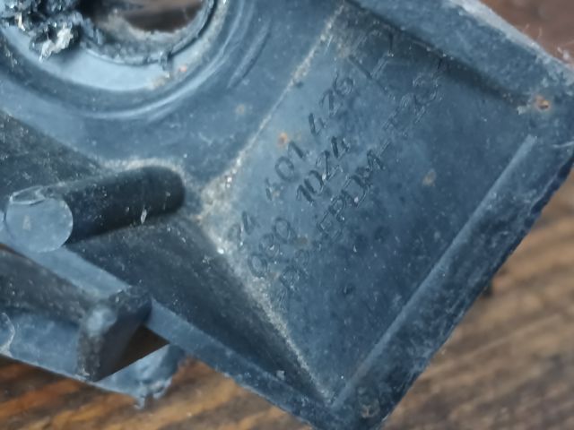 bontott OPEL VECTRA C Jobb hátsó Oldal Lökhárító Tartó (Műanyag)