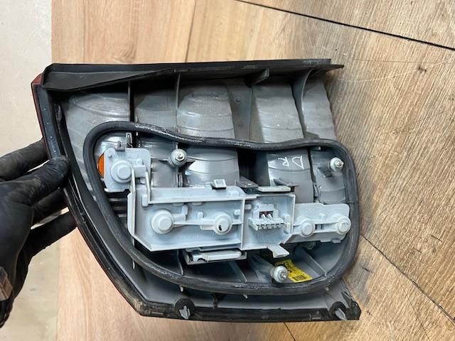 bontott OPEL VECTRA C Jobb Külső Hátsó Lámpa