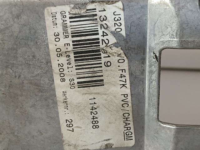 bontott OPEL VECTRA C Könyöklő