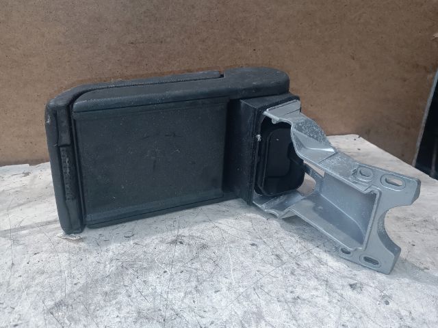 bontott OPEL VECTRA C Könyöklő