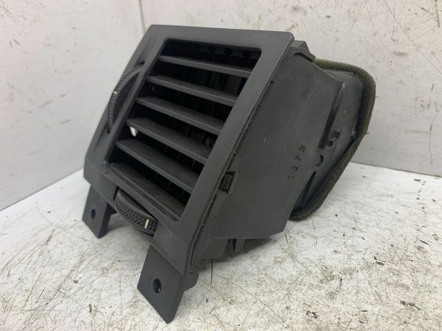 bontott OPEL VECTRA C Középső Jobb Szellőző