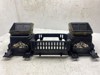 bontott OPEL VECTRA C Középső Szellőző