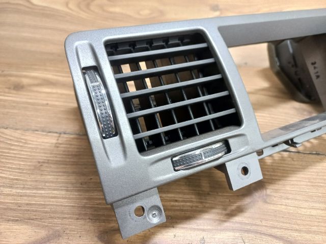 bontott OPEL VECTRA C Középső Szellőző