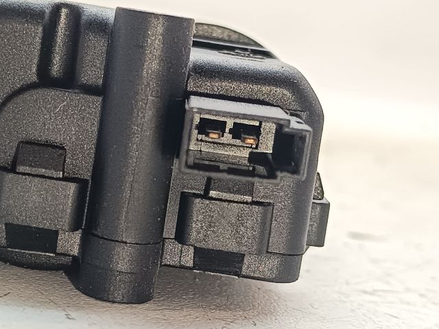 bontott OPEL VECTRA C Központizár Motor Tankajtó