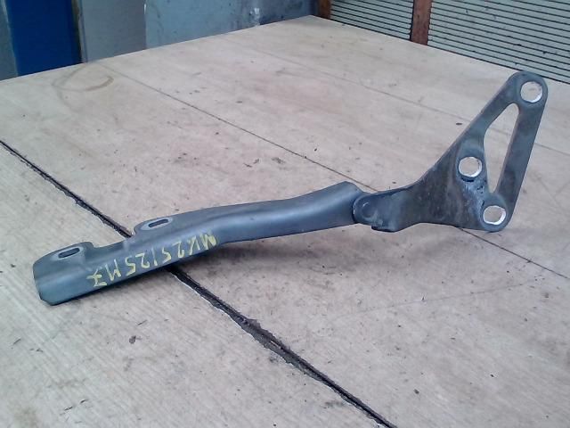 bontott OPEL VECTRA C Motorháztető Jobb Zsanér