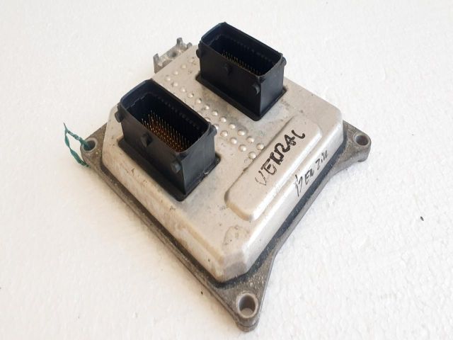 bontott OPEL VECTRA C Motorvezérlő