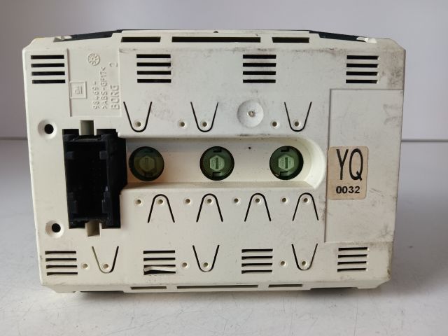 bontott OPEL VECTRA C Multifunkciós Kijelző