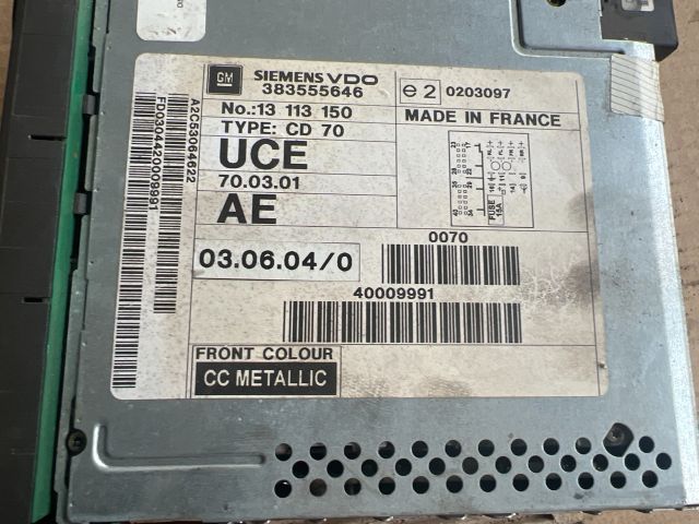 bontott OPEL VECTRA C Rádió / CD