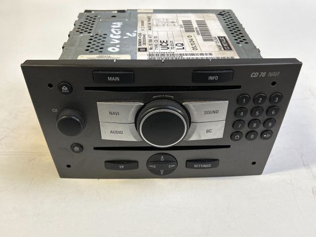 bontott OPEL VECTRA C Rádió / CD