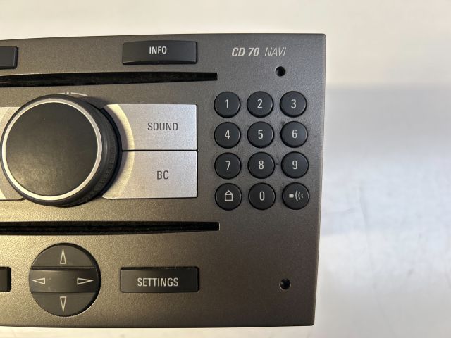 bontott OPEL VECTRA C Rádió / CD