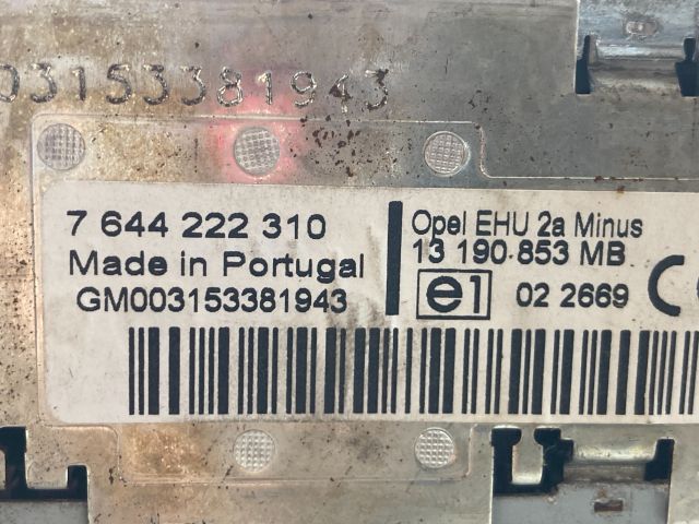 bontott OPEL VECTRA C Rádió / CD