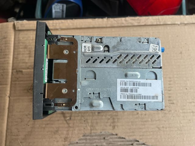 bontott OPEL VECTRA C Rádió / CD