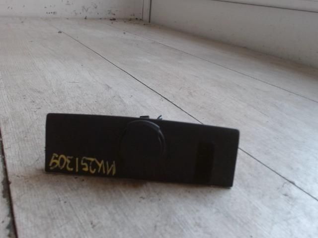 bontott OPEL VECTRA C Szivargyújtó Aljzat