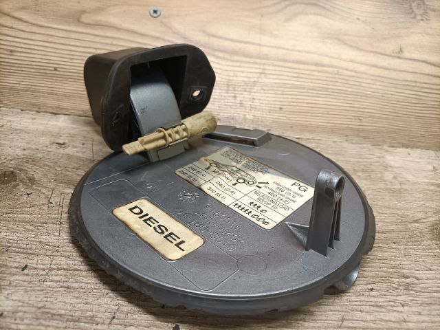 bontott OPEL VECTRA C Tankajtó