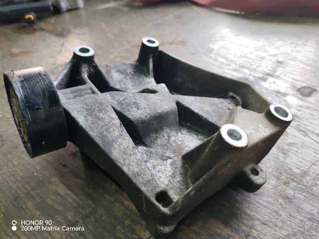 bontott OPEL VECTRA C Tartó Bak