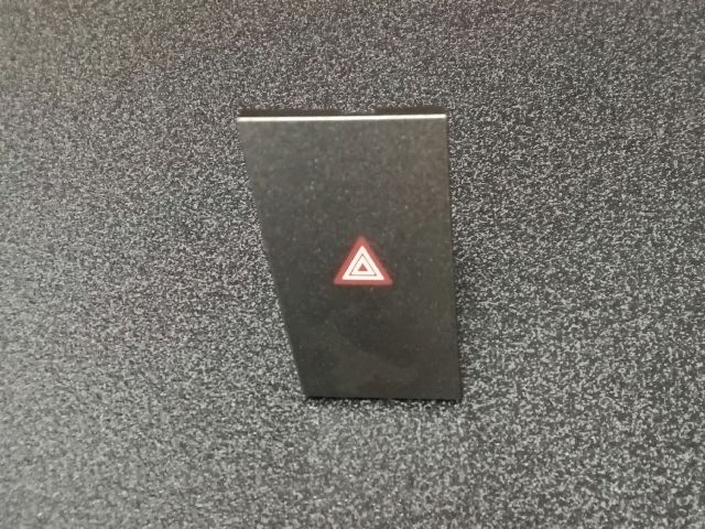 bontott OPEL VECTRA C Vészvillogó Kapcsoló