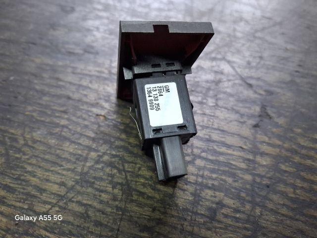 bontott OPEL VECTRA C Vészvillogó Kapcsoló
