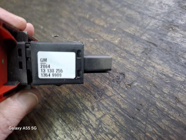 bontott OPEL VECTRA C Vészvillogó Kapcsoló