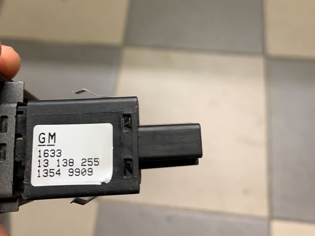 bontott OPEL VECTRA C Vészvillogó Kapcsoló