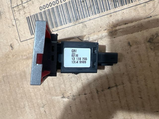 bontott OPEL VECTRA C Vészvillogó Kapcsoló