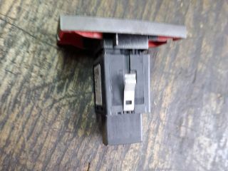 bontott OPEL VECTRA C Vészvillogó Kapcsoló