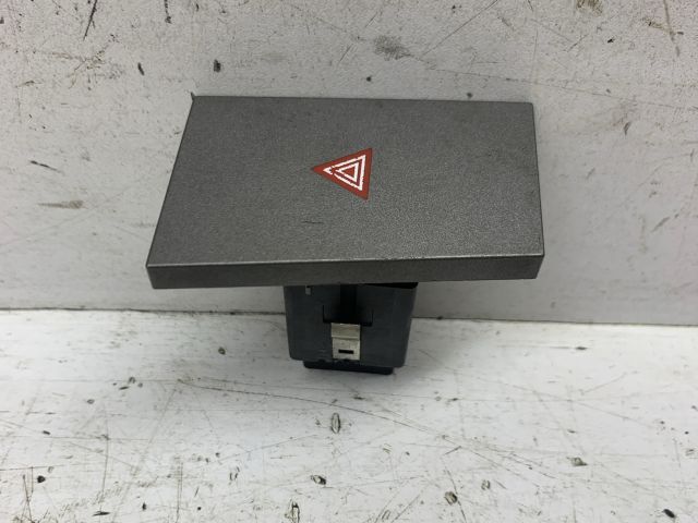 bontott OPEL VECTRA C Vészvillogó Kapcsoló