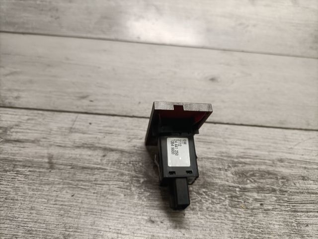 bontott OPEL VECTRA C Vészvillogó Kapcsoló