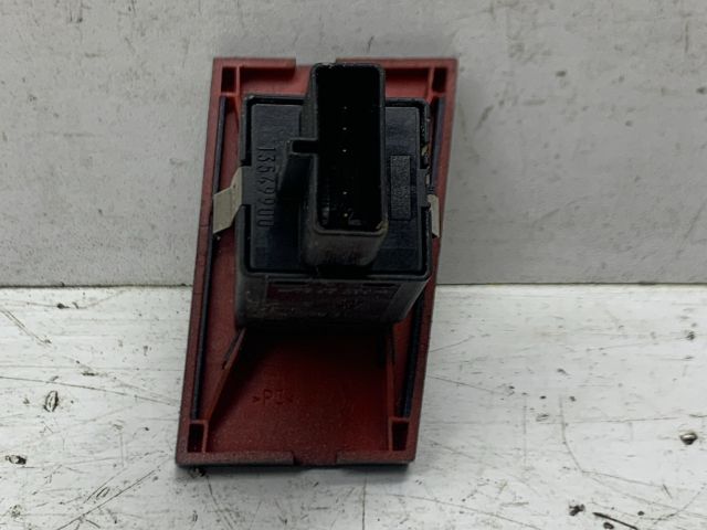 bontott OPEL VECTRA C Vészvillogó Kapcsoló