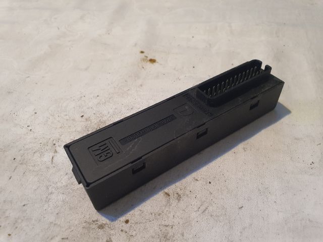 bontott OPEL VECTRA C Vonóhorog Elektronika