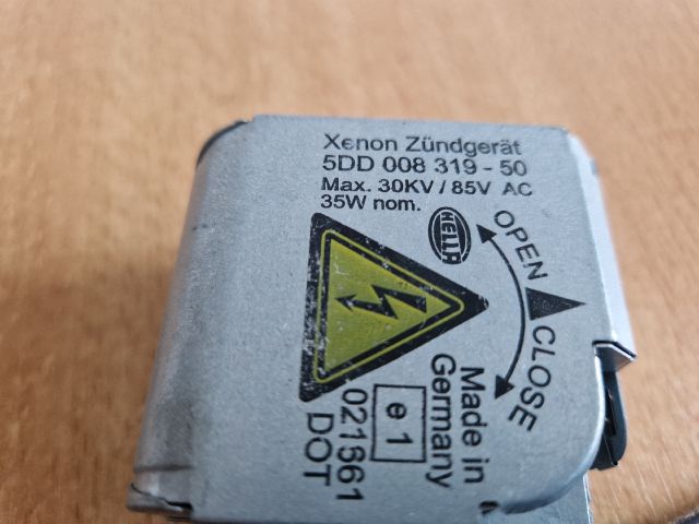 bontott OPEL VECTRA C Xenon Trafó